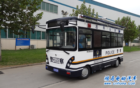 陜西延安：鴻馬移動(dòng)警務(wù)室首發(fā)“紅都”志丹   “革命圣地”增添靚麗風(fēng)“警”線
